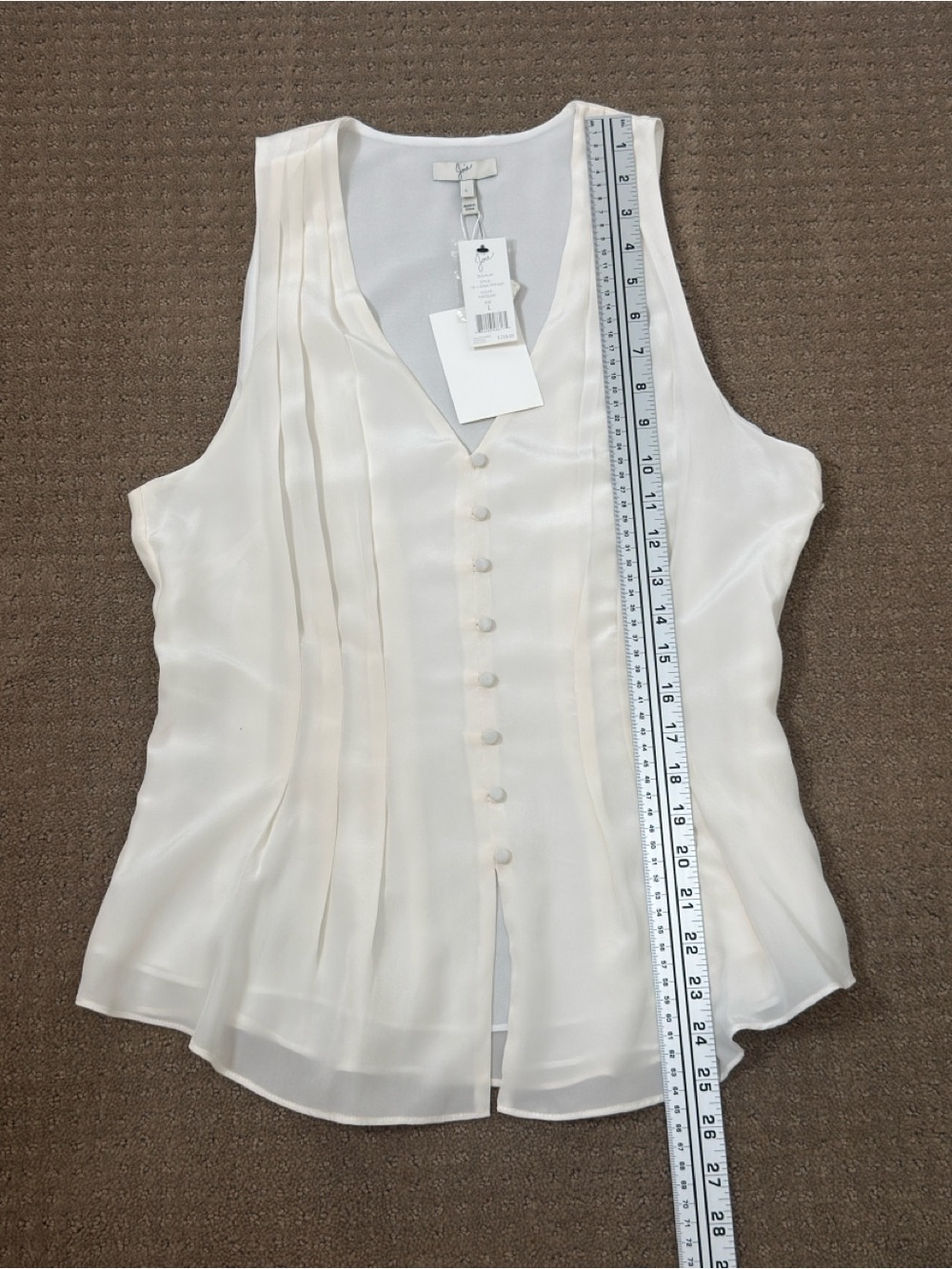 Joie Ivory Sleeveless V-Neck Button-Front Pleated Sleeveless Silk Blouse - Picture 10 of 11